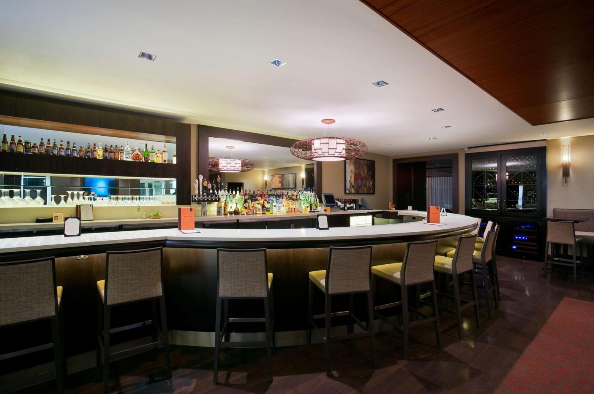 Hilton Garden 3*